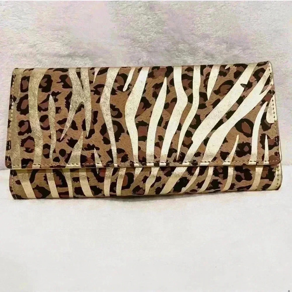 The Find Animal Tote w/Wallet - Picture 8 of 11